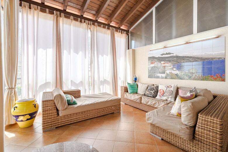 Villa Bougainvillea