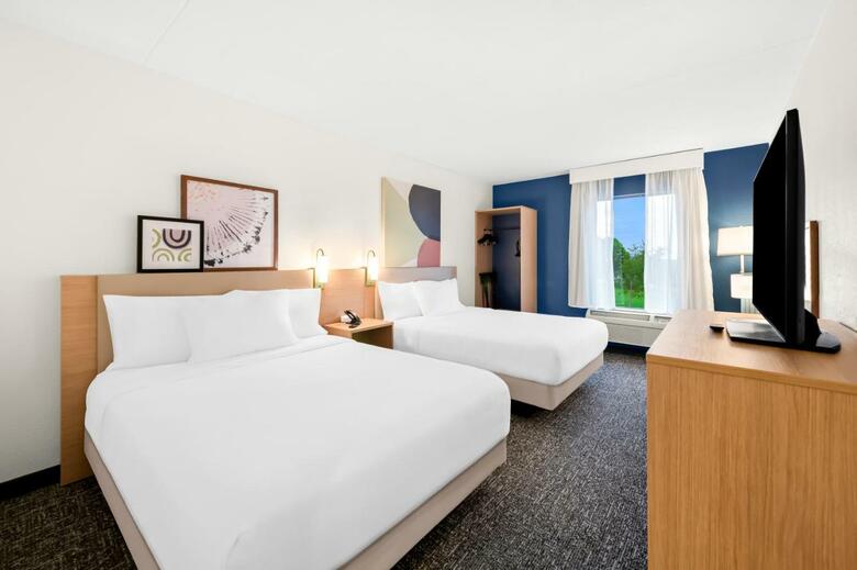 Barrington Hotel & Suites