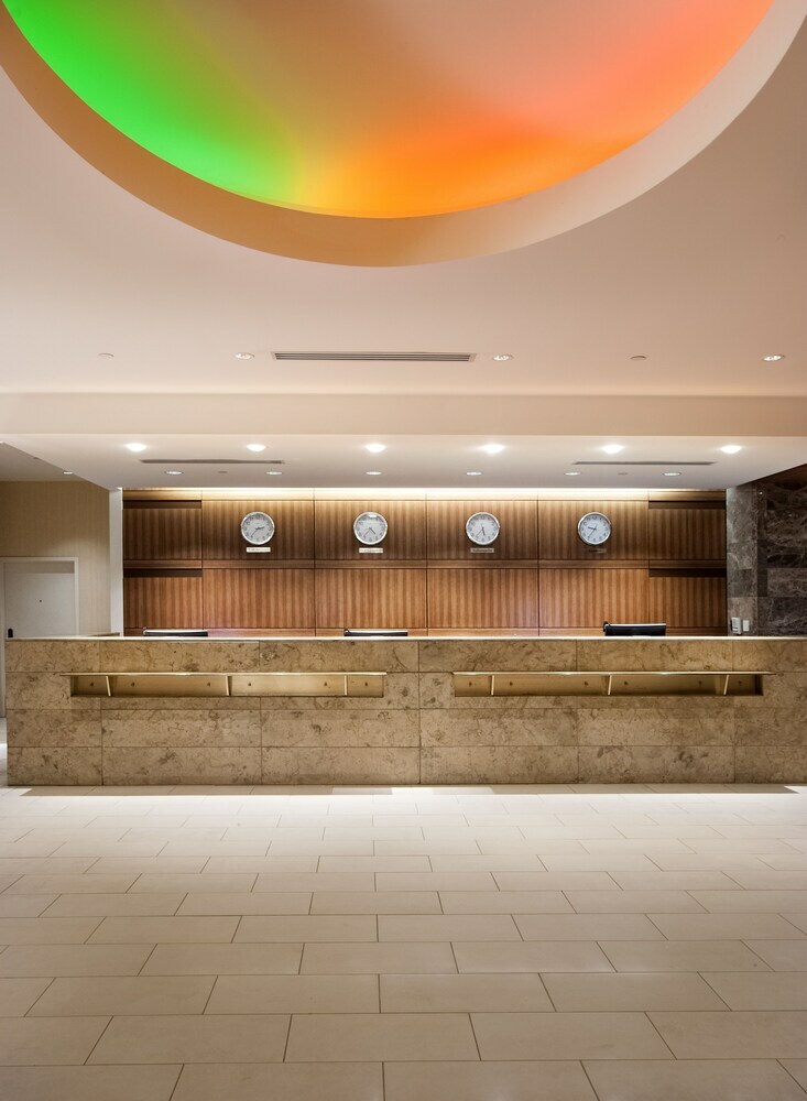 Hilton Indianapolis Hotel & Suites