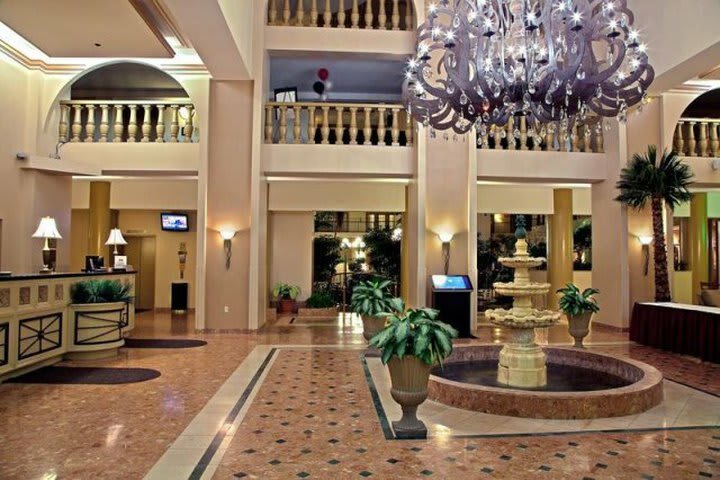 Hotel Embassy Suites Indianapolis - North