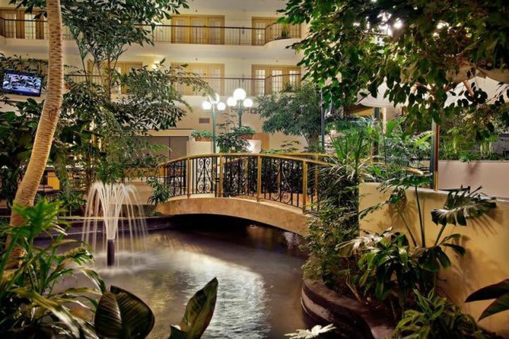 Hotel Embassy Suites Indianapolis - North