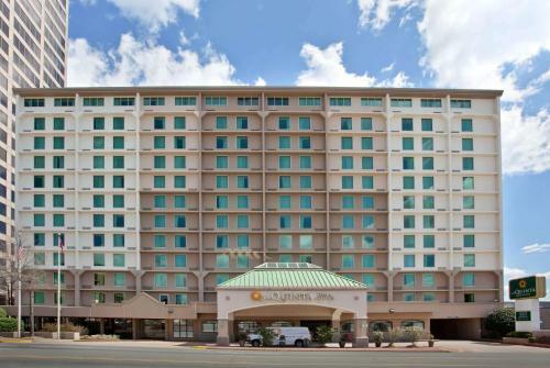 Hotel La Quinta Inn & Suites Downtown Conference Center