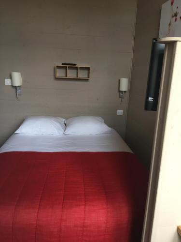 Hotel H�tel L'ostr�i
