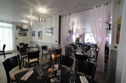 Hotel H�tel L'ostr�i