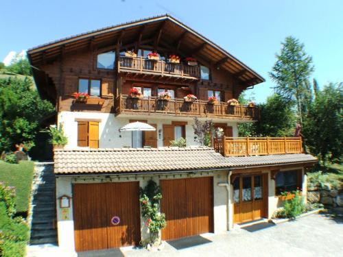 Bed & Breakfast Chalet Le Paradou