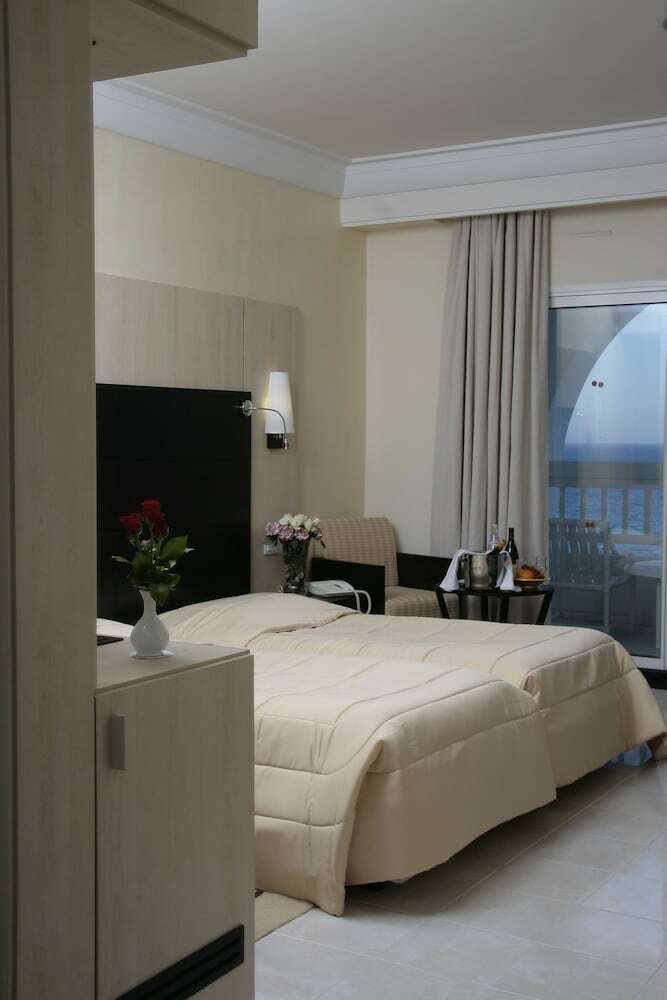 Hotel Aziza