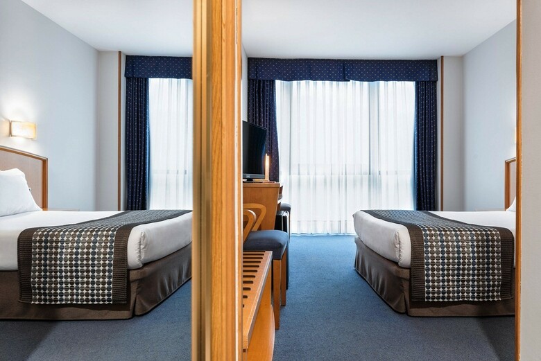 Hotel Exe Area Central