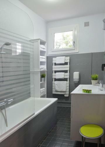 Logis Hotel Le Prieure