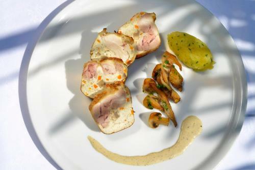 Logis Hotel Le Prieure
