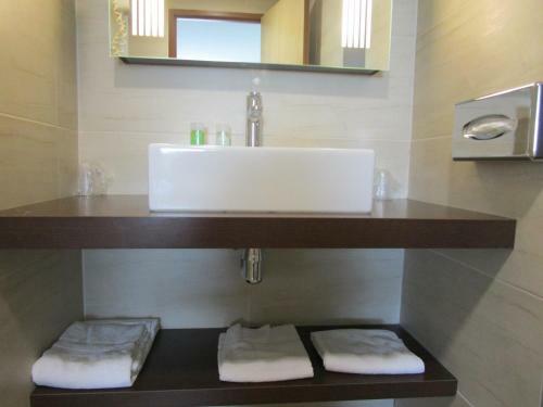 Hotel Kyriad Prestige Montpellier Ouest - Croix D'argent - A709