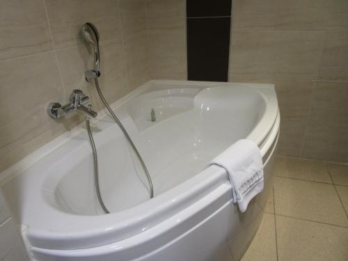 Hotel Kyriad Prestige Montpellier Ouest - Croix D'argent - A709