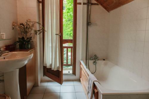 Hotel Chalet Saskia - Catered