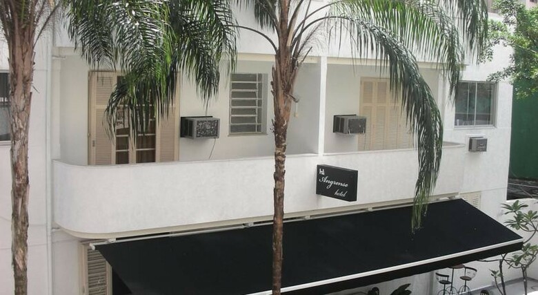Copacabana Blue Hotel