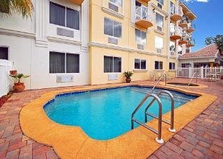 Hotel Comfort Suites Downtown St. Augustine