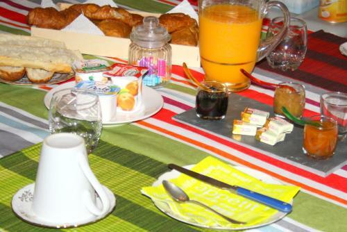 Mas De Bellegou Bed And Breakfast