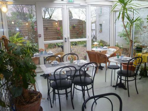 Hotel H�tel Beaus�jour