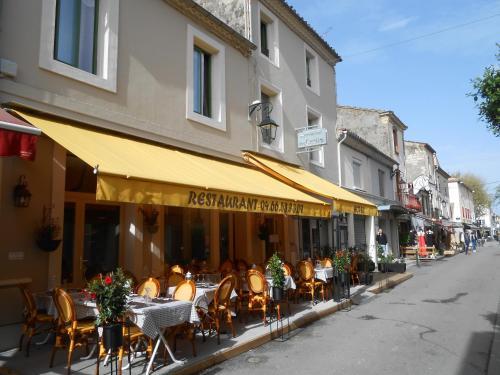 Hotel H�tel-restaurant "chez Carri�re"