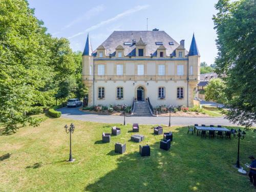 Chateau De Puy Robert