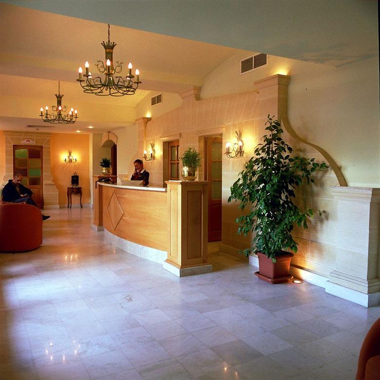 Sunflower Hotel