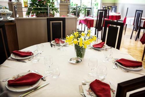 Hotel H�tel Beaus�jour
