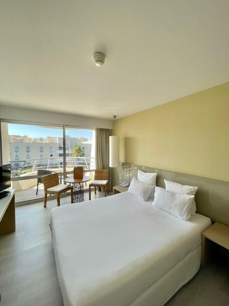 Hotel H�tel Les Corallines ? Thalasso Spa