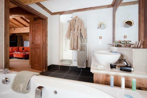 Hotel H�tel Les Barmes De L'ours