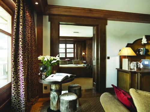 Hotel H�tel Les Barmes De L'ours
