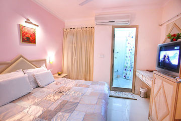 Hotel Omni International