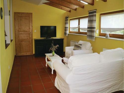 Two-bedroom Apartment In Grafenwiesen