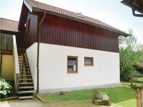 Two-bedroom Apartment In Grafenwiesen