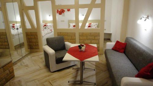 Hotel Und Pension Am Burchardikloster
