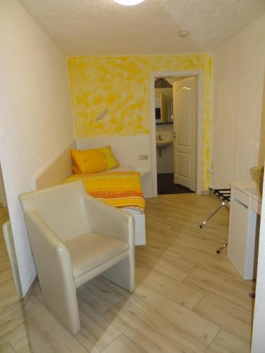 Hotel Und Pension Am Burchardikloster