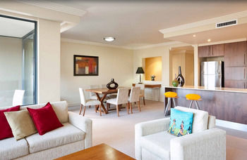 Hotel Sebel Harbourside