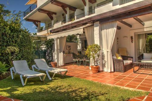 Apartment Petunia By The Beach
