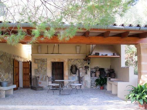Holiday Home Bibiloni (ont100)