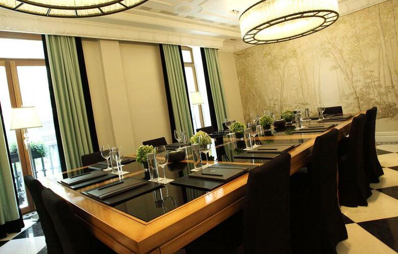 Hotel �nico Madrid