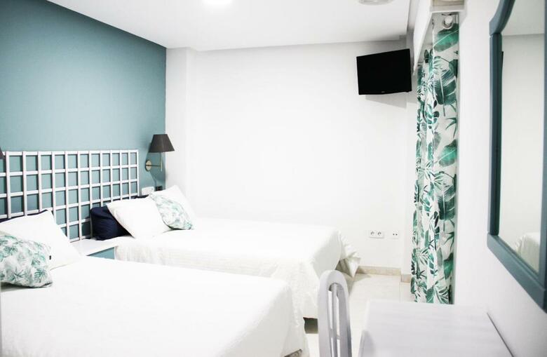 Hugo Beach Hotel