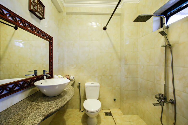 Hotel Pho Hoi Riverside Resort