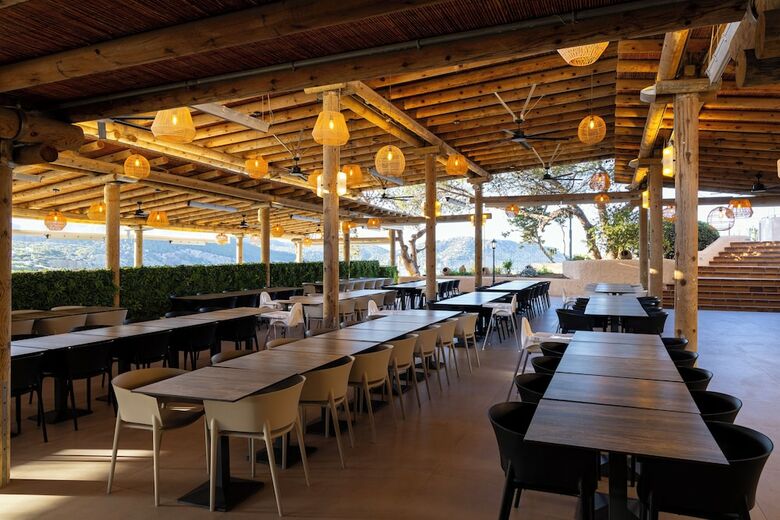 Hotel Invisa Figueral Resort