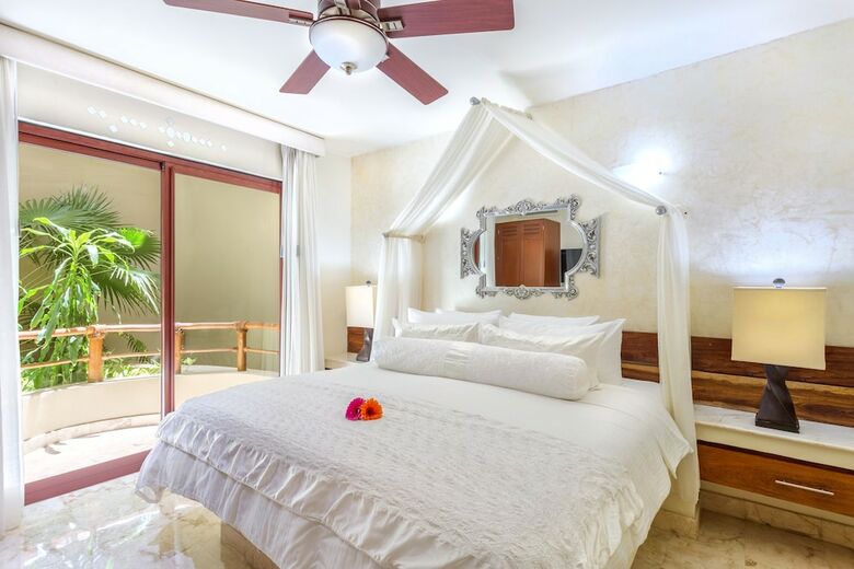 Maya Villa Condo Hotel