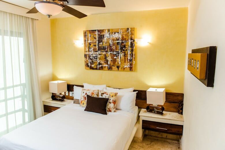 Maya Villa Condo Hotel