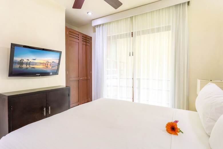 Maya Villa Condo Hotel