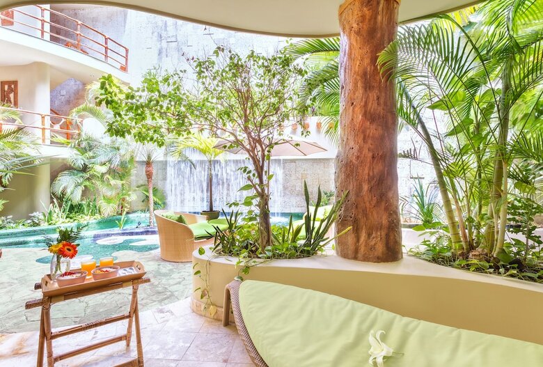 Maya Villa Condo Hotel