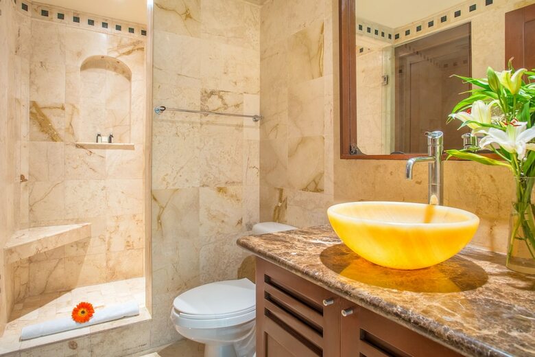 Maya Villa Condo Hotel