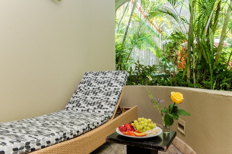Maya Villa Condo Hotel