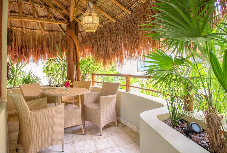 Maya Villa Condo Hotel