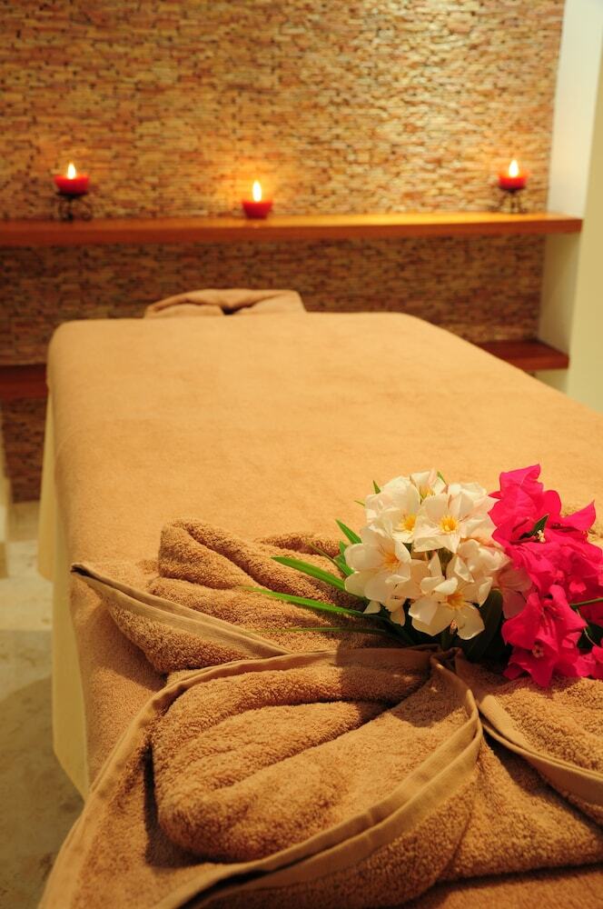 Maya Villa Condo Hotel