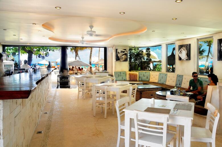 Porto Playa Condo Hotel