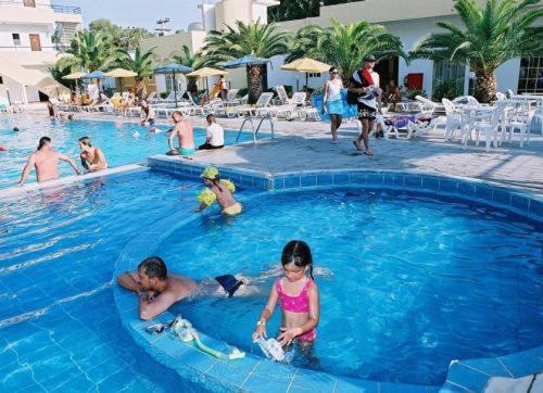 Marathon Hotel