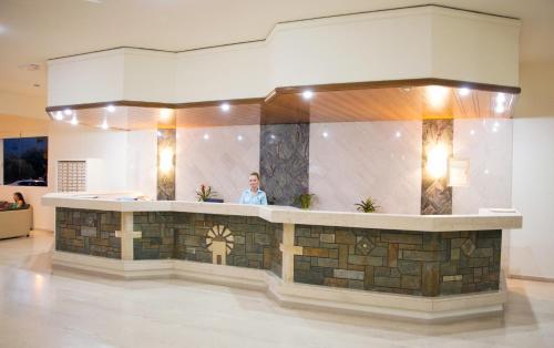 Marathon Hotel